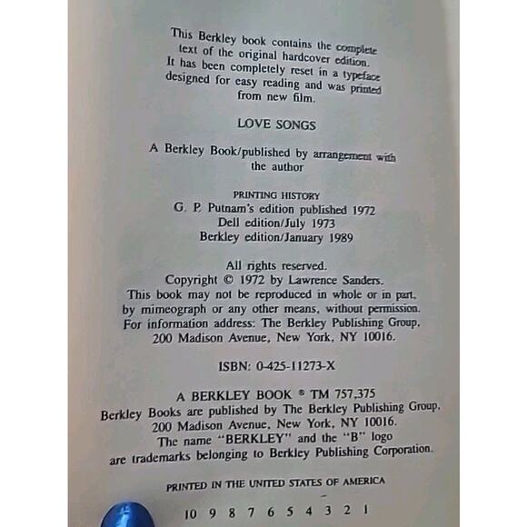 Love Songs by Lawrence Sanders | Romantic Suspense Novel GUC ISBN 042511273X - Picture 4 of 4